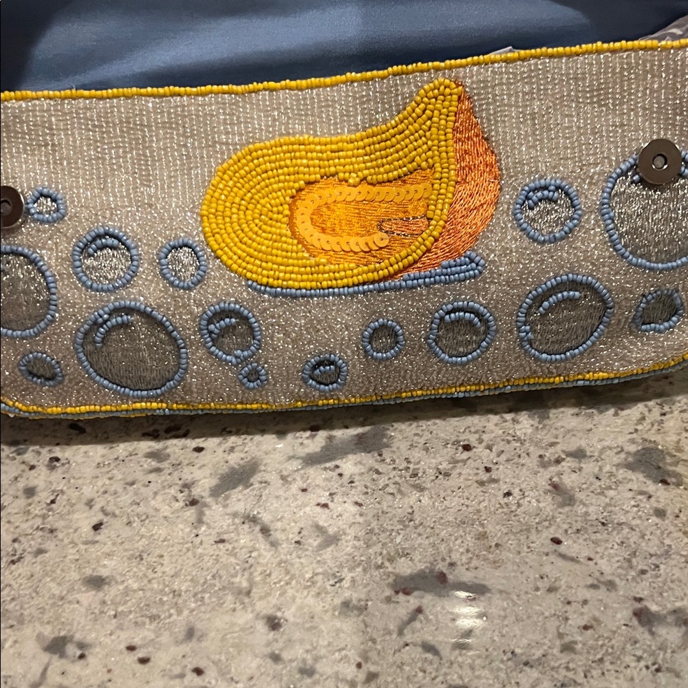 Beaded Duck Design Handbag - Picture 4 of 5